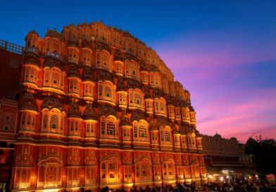 Innova Hycross for Same Day Jaipur Tour from Delhi