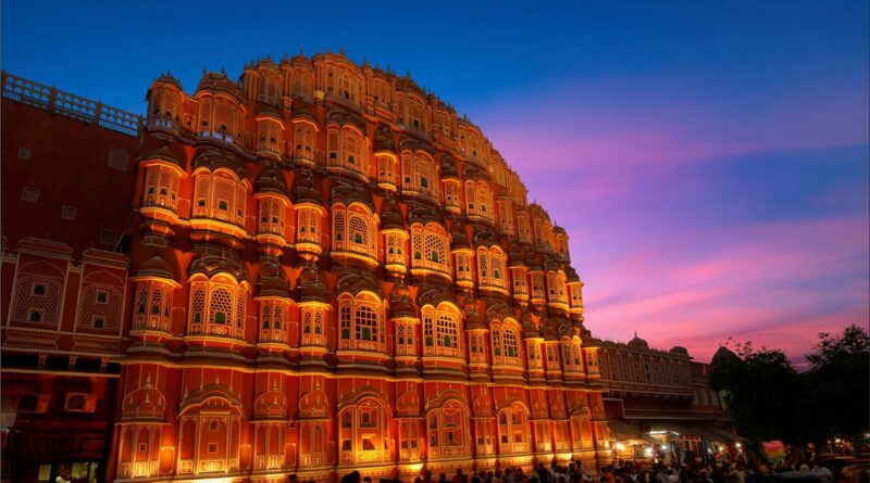 Innova Hycross for Same Day Jaipur Tour from Delhi